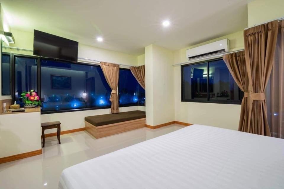 Pura Nakhon Hotel Nakhon Si Thammarat Exterior foto